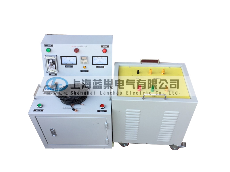LCBP-15KVA三倍頻高壓發(fā)生器整個(gè)裝置采用一體化和分體式設(shè)計(jì)，操作更簡(jiǎn)便，運(yùn)輸更輕松，是新一代的電氣試驗(yàn)設(shè)備。